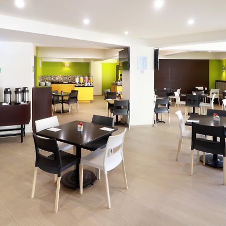 Holiday Inn Express Mexico Aeropuerto By Ihg Bagian luar foto