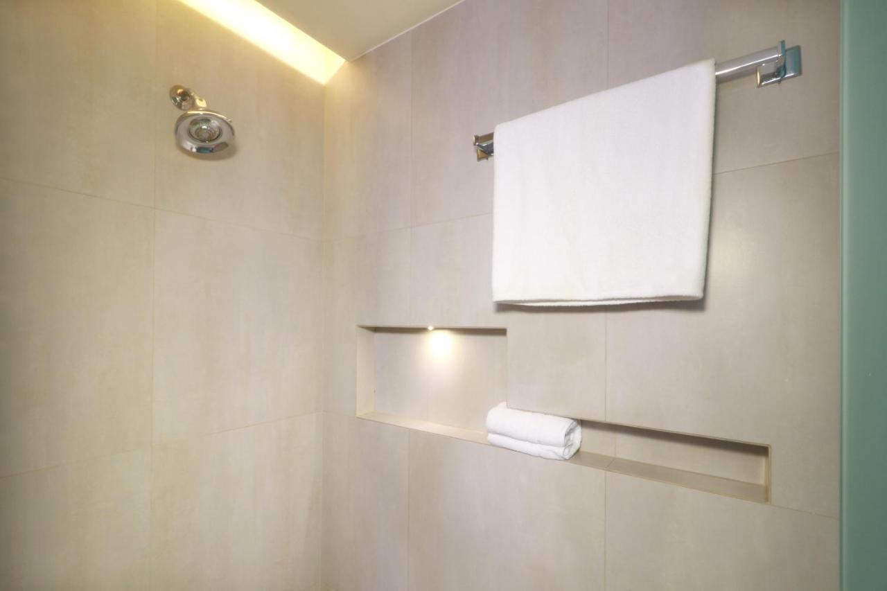 Holiday Inn Express Mexico Aeropuerto By Ihg Bagian luar foto