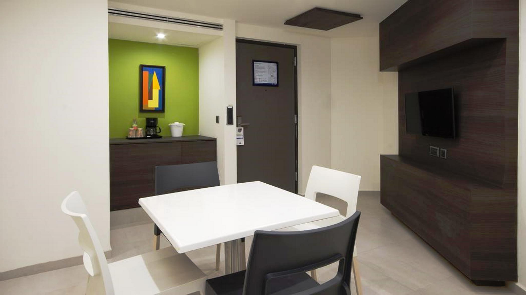 Holiday Inn Express Mexico Aeropuerto By Ihg Bagian luar foto