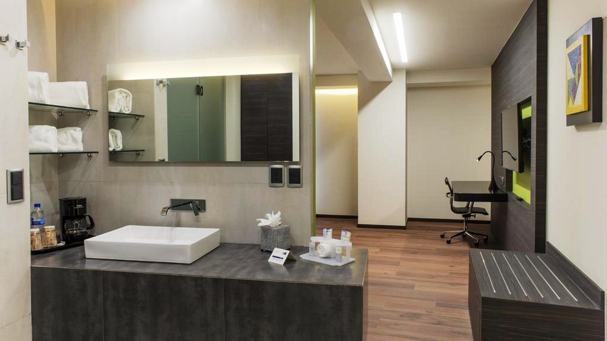Holiday Inn Express Mexico Aeropuerto By Ihg Bagian luar foto